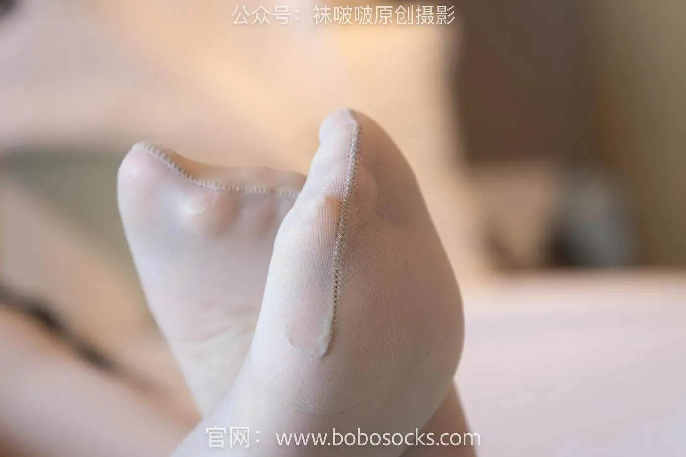 [BoBoSocks袜啵啵]NO.145 小甜豆-华伦天奴高跟鞋、肉丝 [136P]插图8